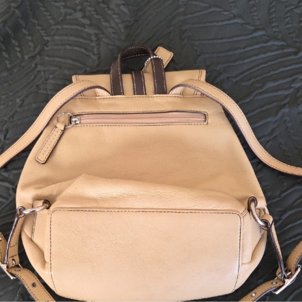 Coach Beige Leather Drawstring Backpack with Dark… - image 7